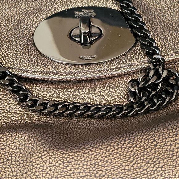Coach purse - Picture 2 of 6